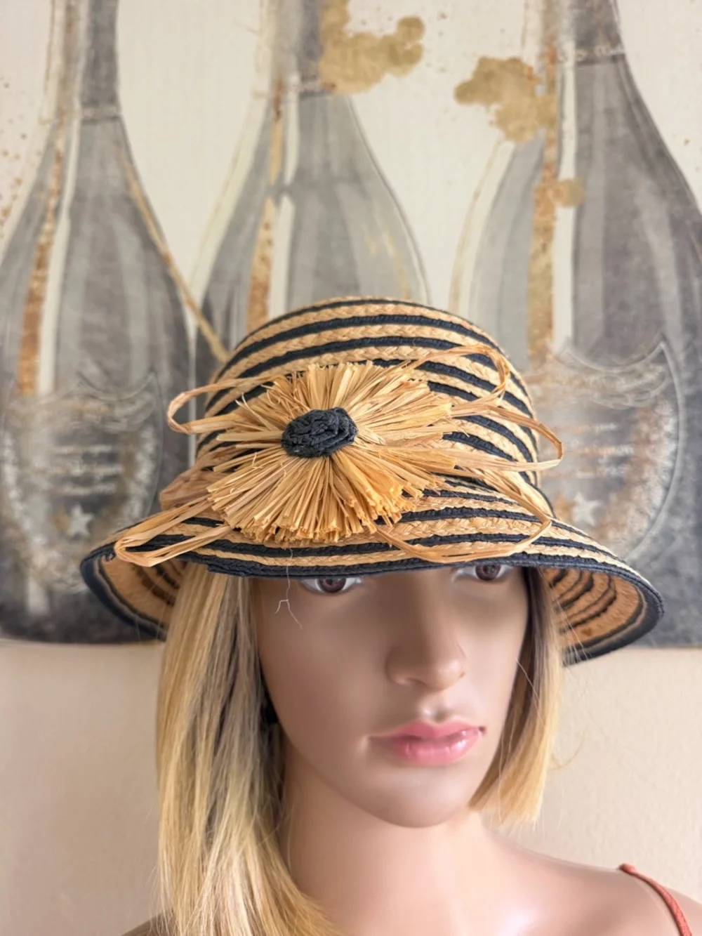 Stylish Black & Natural Straw Sun Hat with Decorative Flower